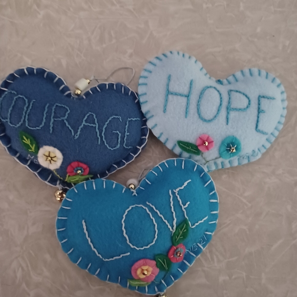 Felt ornaments set of 3 - Picture 2 of 8